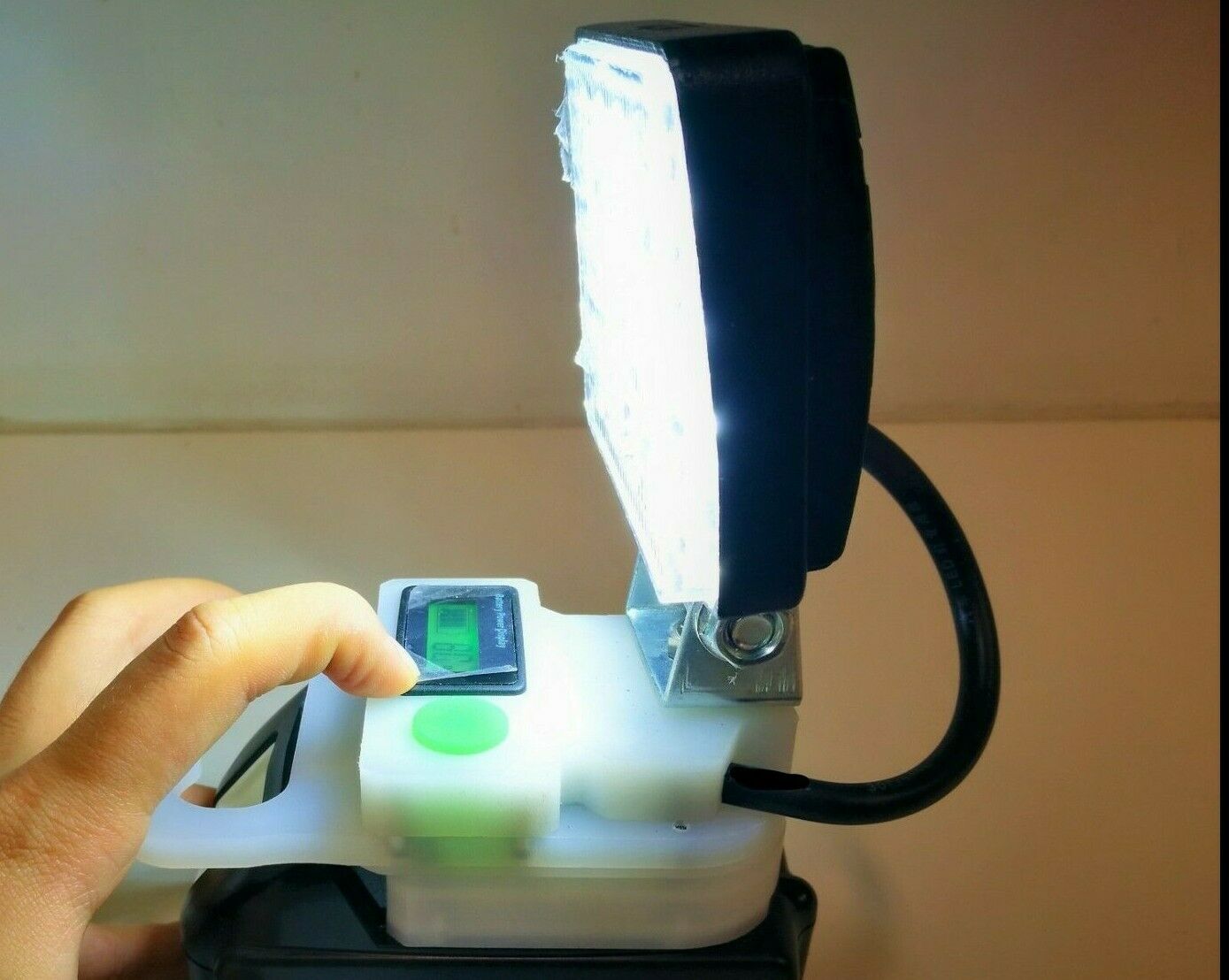 Makita 18v Adapt LED Light Work Light Flood Spot Light Torch Power Indicator